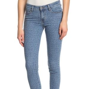 Levi’s 711 mid rise skinny jeans
